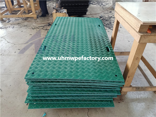 HDPE Beach Road Way Access Mats ماتس الحماية الأرضية