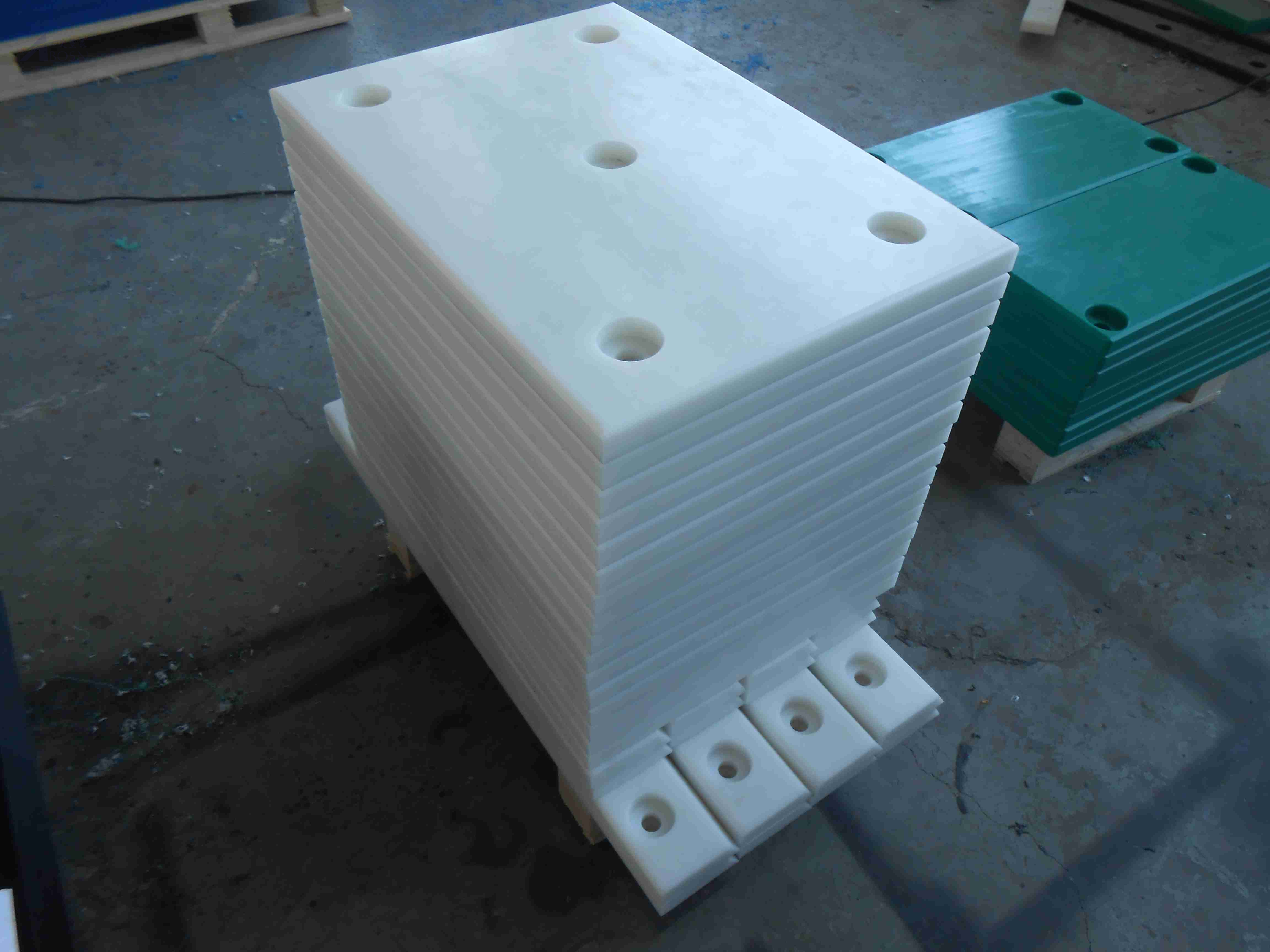 الصين أفضل بيع منصات UHMWPE / hdpe البحرية التي تواجه الحاجز لمنصات حماية القوارب البحرية والميناء