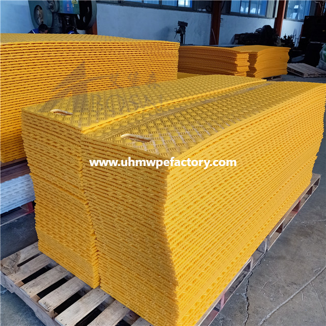 HDPE Beach Road Way Access Mats ماتس الحماية الأرضية